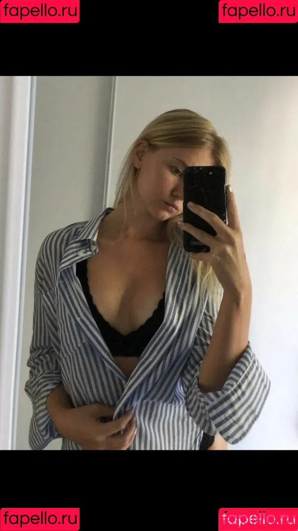 vanessaahlstrom Onlyfans Photo Gallery 