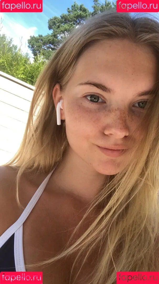 vanessaahlstrom Onlyfans Photo Gallery 