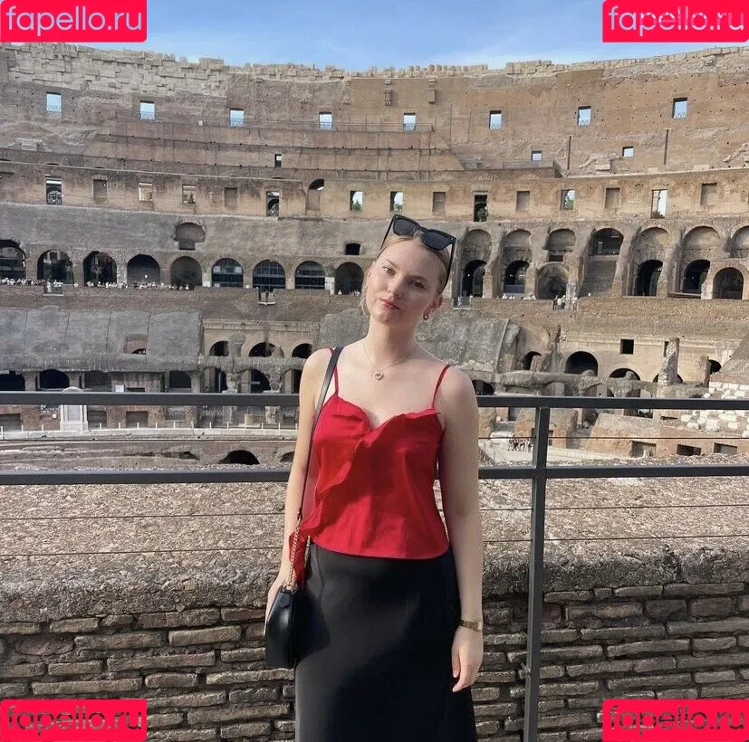 vanessaahlstrom Onlyfans Photo Gallery 