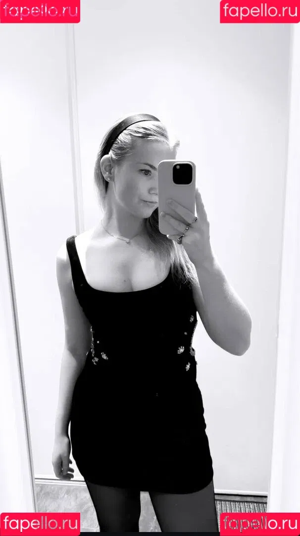 vanessaahlstrom Onlyfans Photo Gallery 