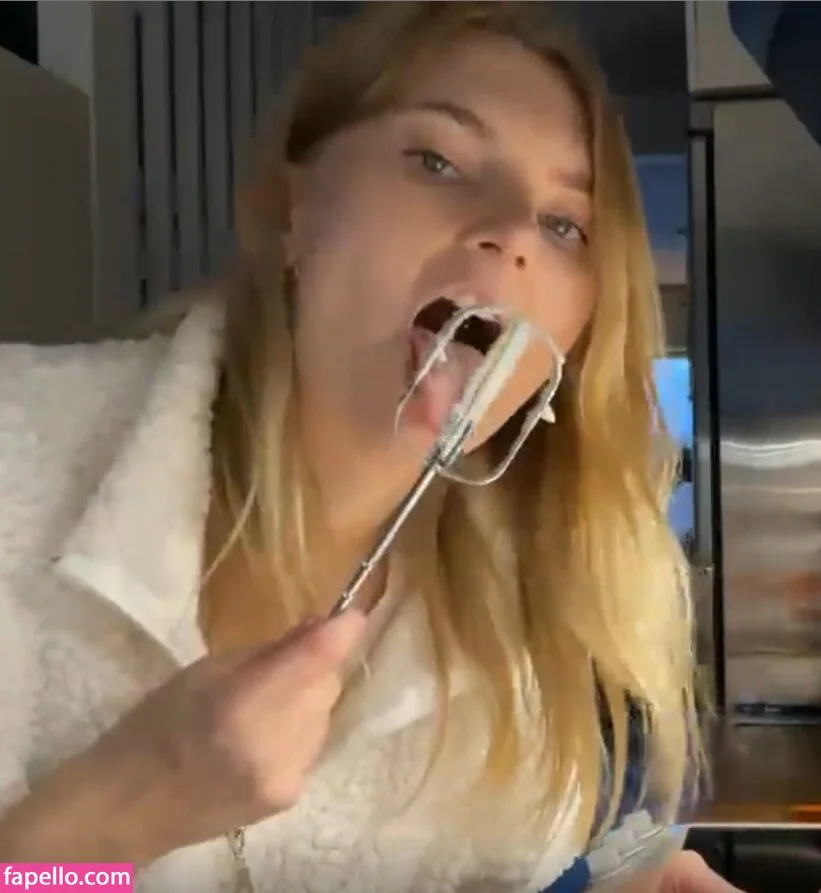 vanessaahlstrom Onlyfans Photo Gallery 