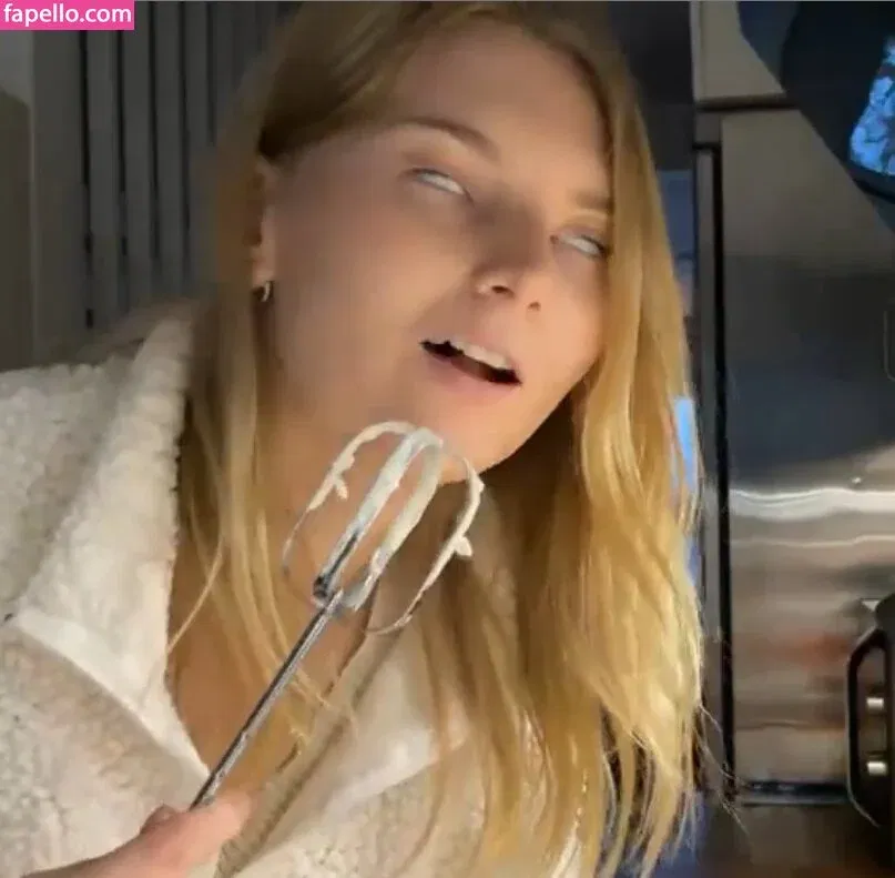 vanessaahlstrom Onlyfans Photo Gallery 