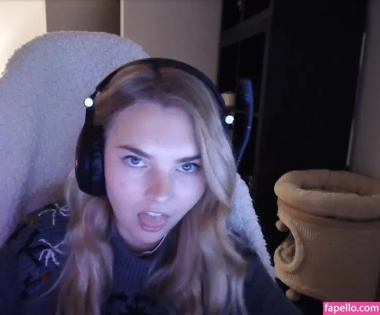 vanessaahlstrom Onlyfans Photo Gallery 