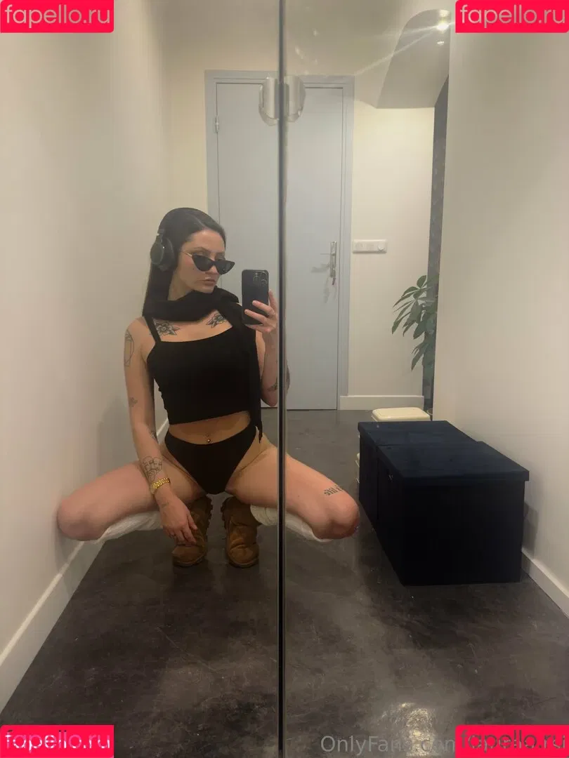 Lauraa.rsi Onlyfans Photo Gallery 