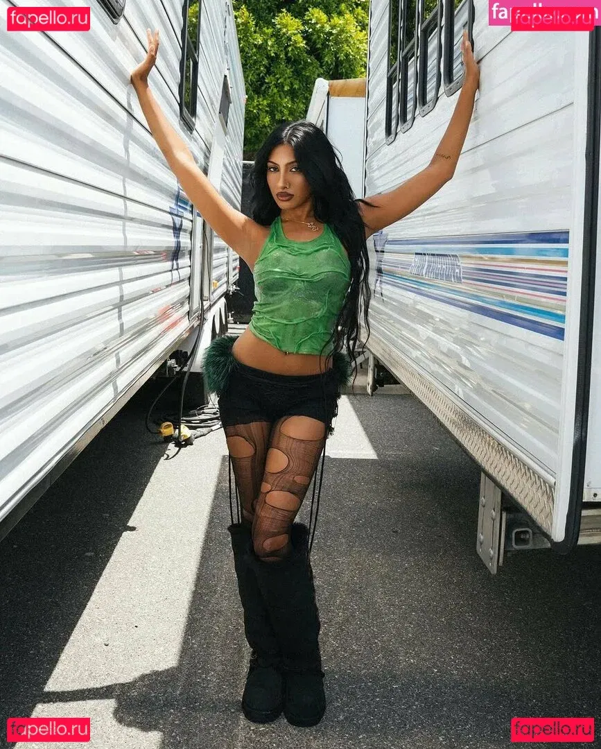 Lauraa.rsi Onlyfans Photo Gallery 