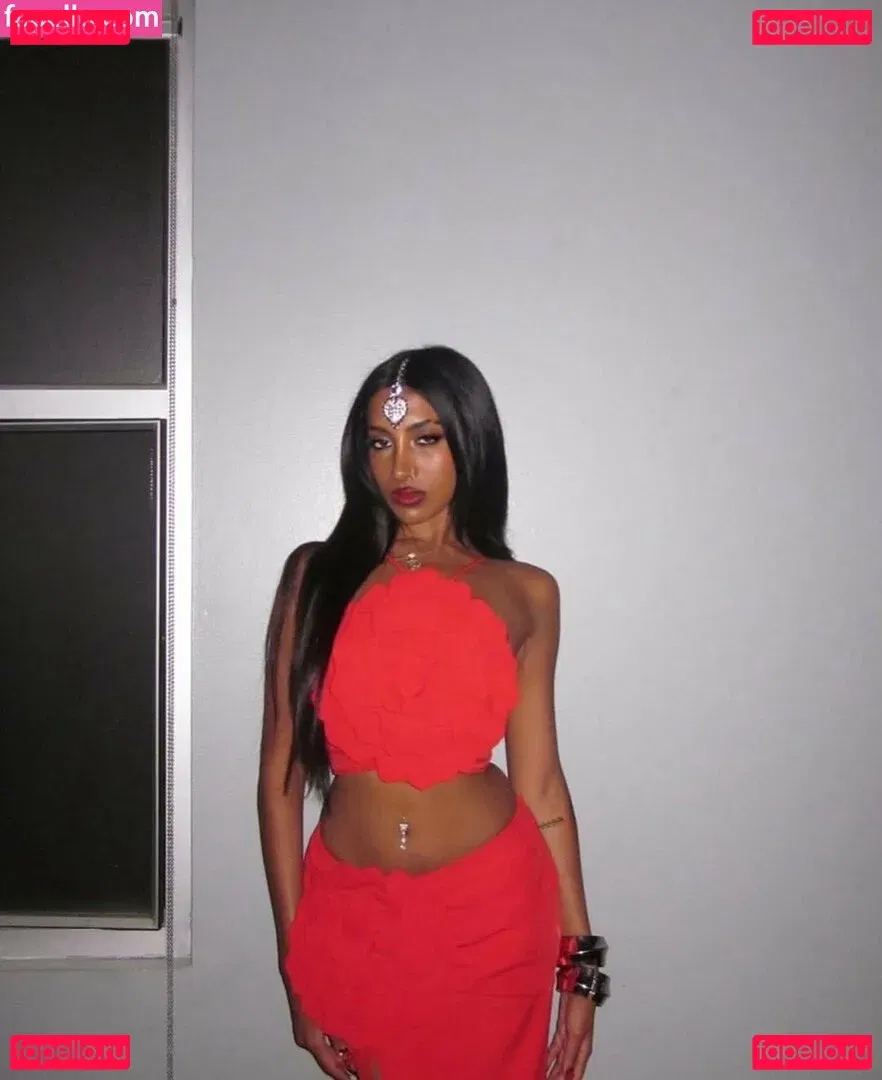 Lauraa.rsi Onlyfans Photo Gallery 