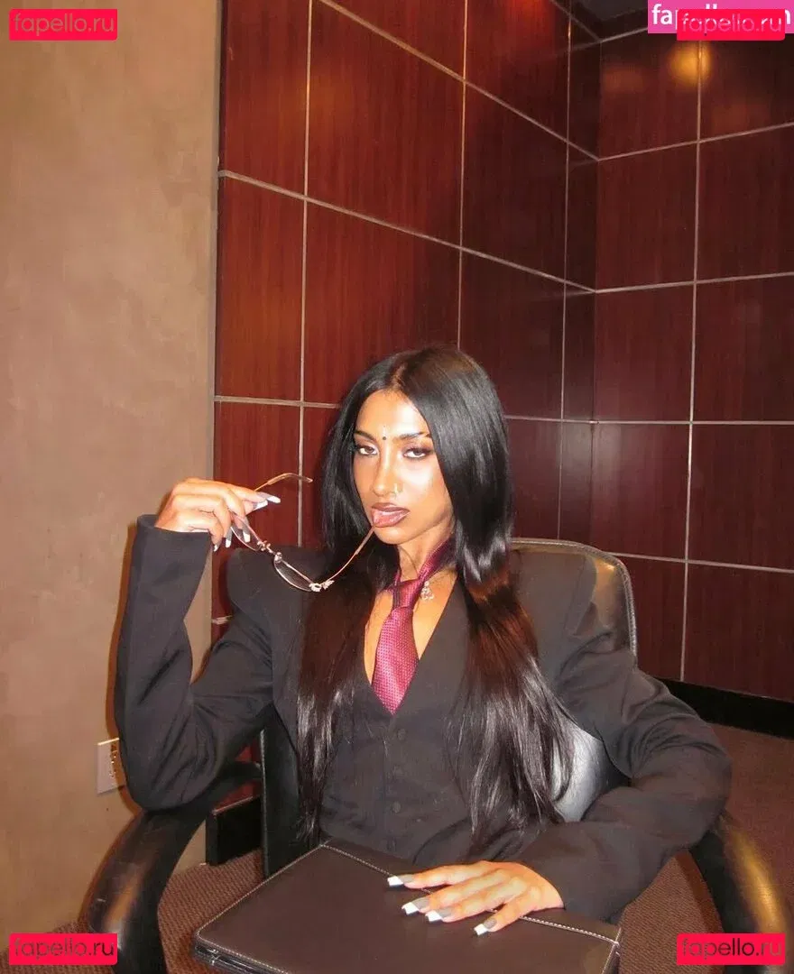 Lauraa.rsi Onlyfans Photo Gallery 