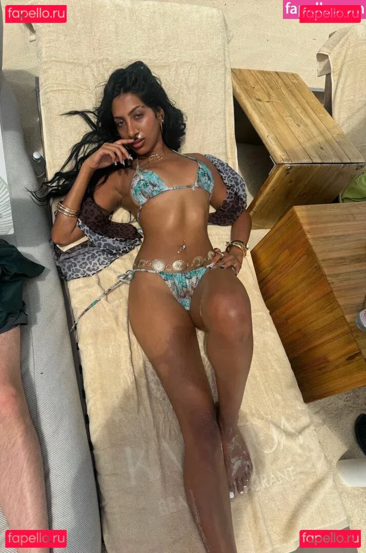 Lauraa.rsi Onlyfans Photo Gallery 