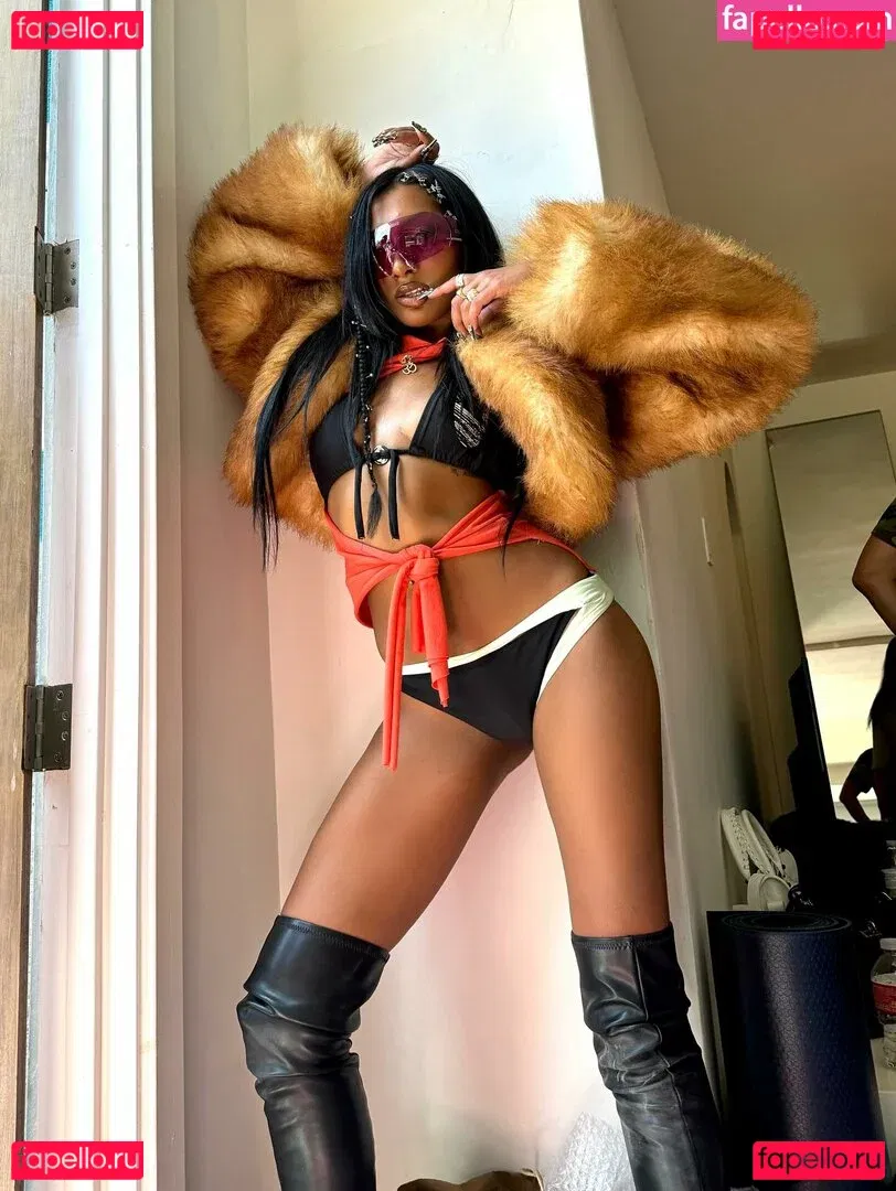 Lauraa.rsi Onlyfans Photo Gallery 