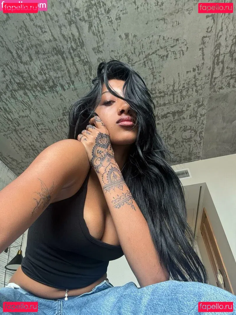 Lauraa.rsi Onlyfans Photo Gallery 