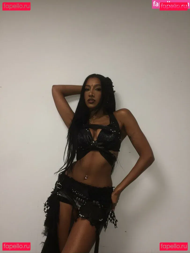 Lauraa.rsi Onlyfans Photo Gallery 