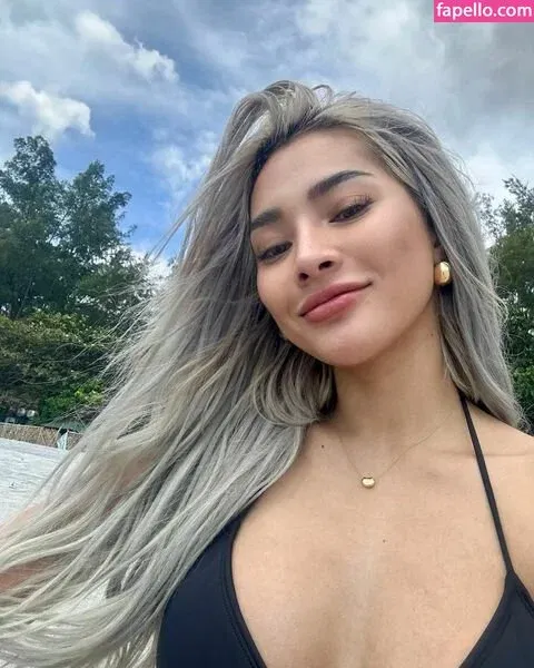 Christine Samson Onlyfans Photo Gallery 