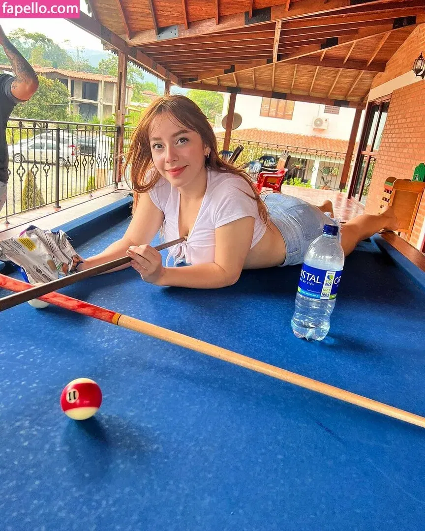 karentarazona10.95 Onlyfans Photo Gallery 