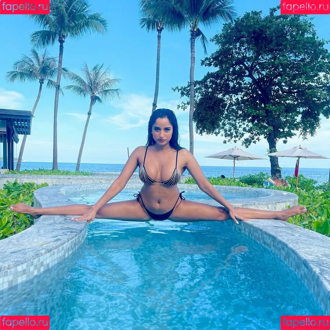 Pooja Bhalekar Onlyfans Photo Gallery 