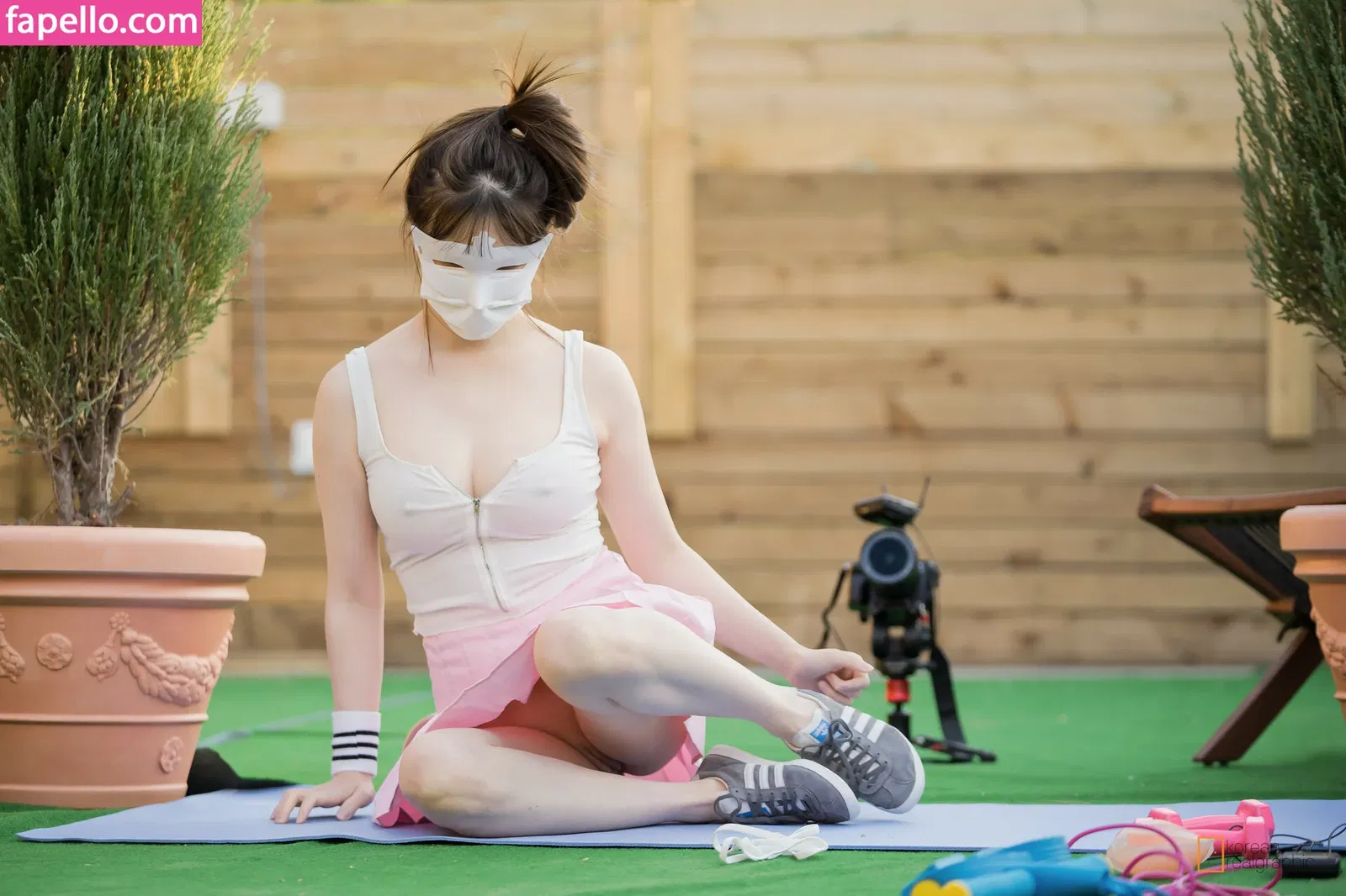 Korean Realgraphic Onlyfans Photo Gallery 