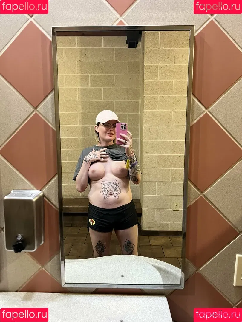 milfmoder Onlyfans Photo Gallery 