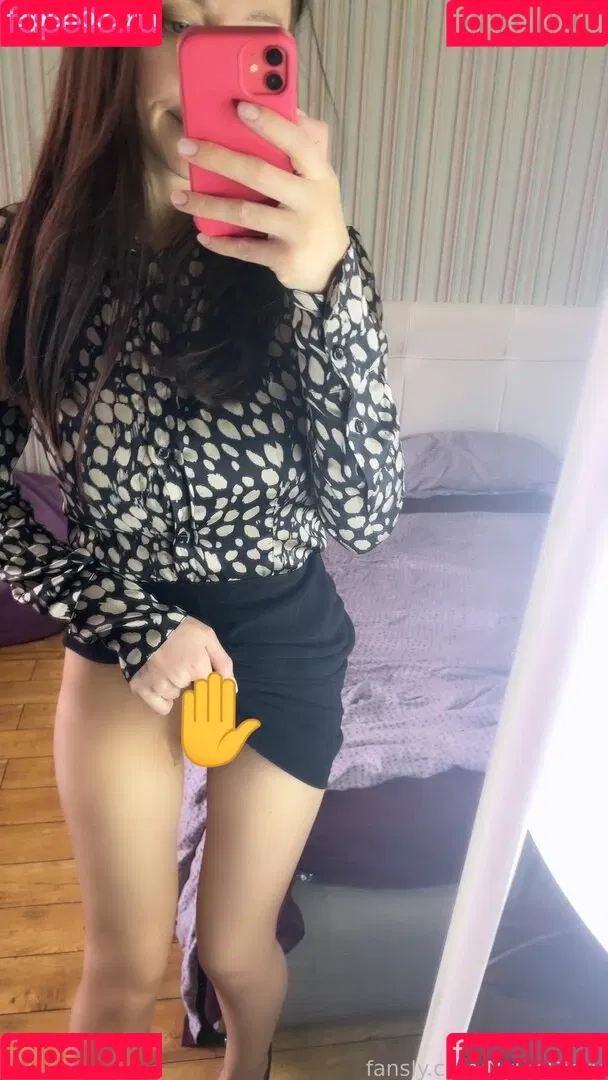 NylonDiary Onlyfans Photo Gallery 