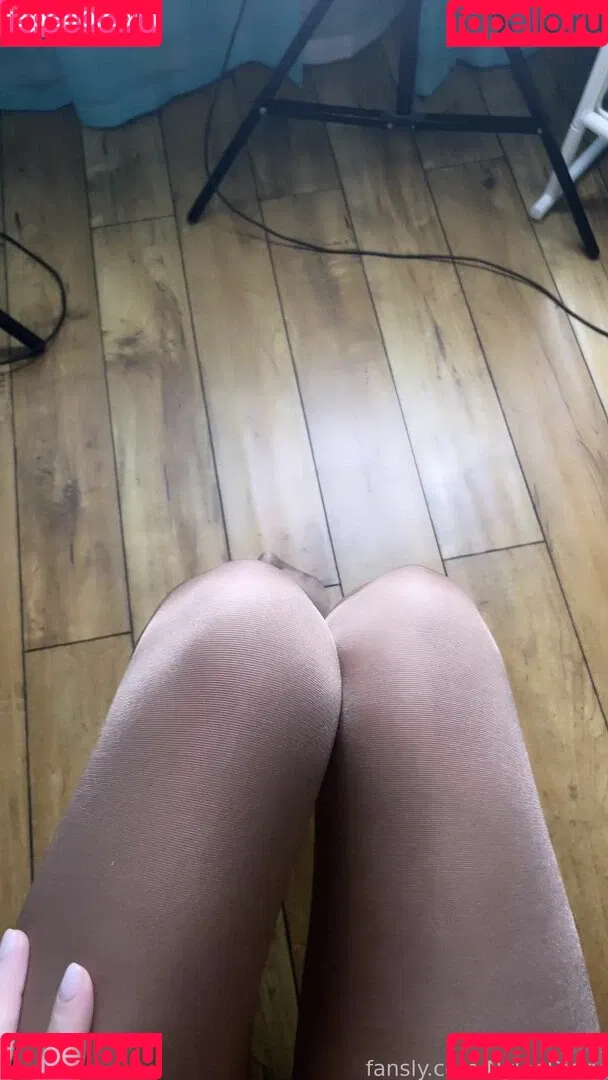 NylonDiary Onlyfans Photo Gallery 