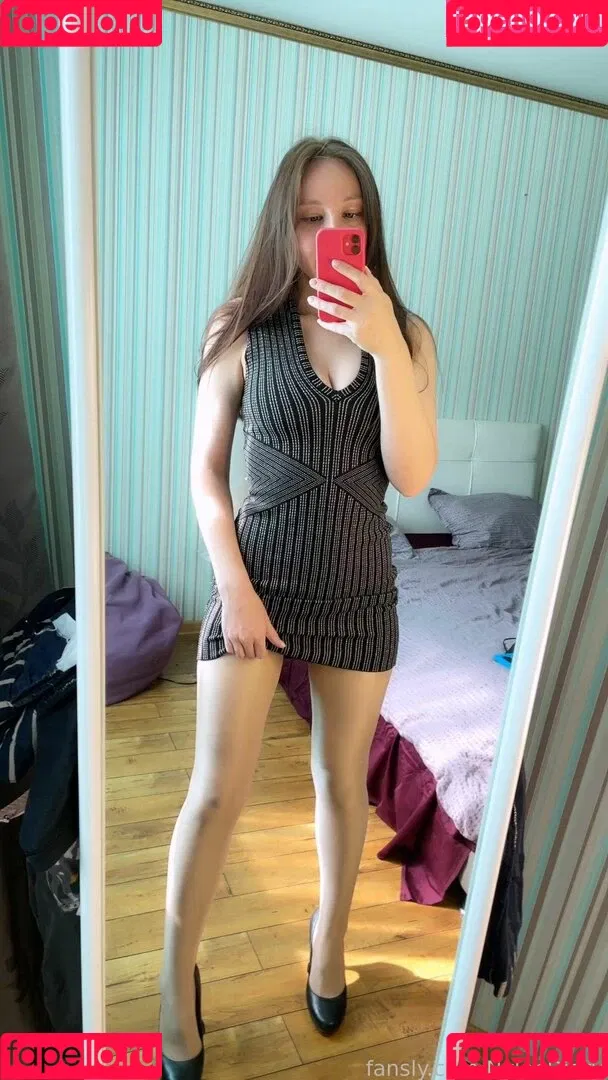 NylonDiary Onlyfans Photo Gallery 