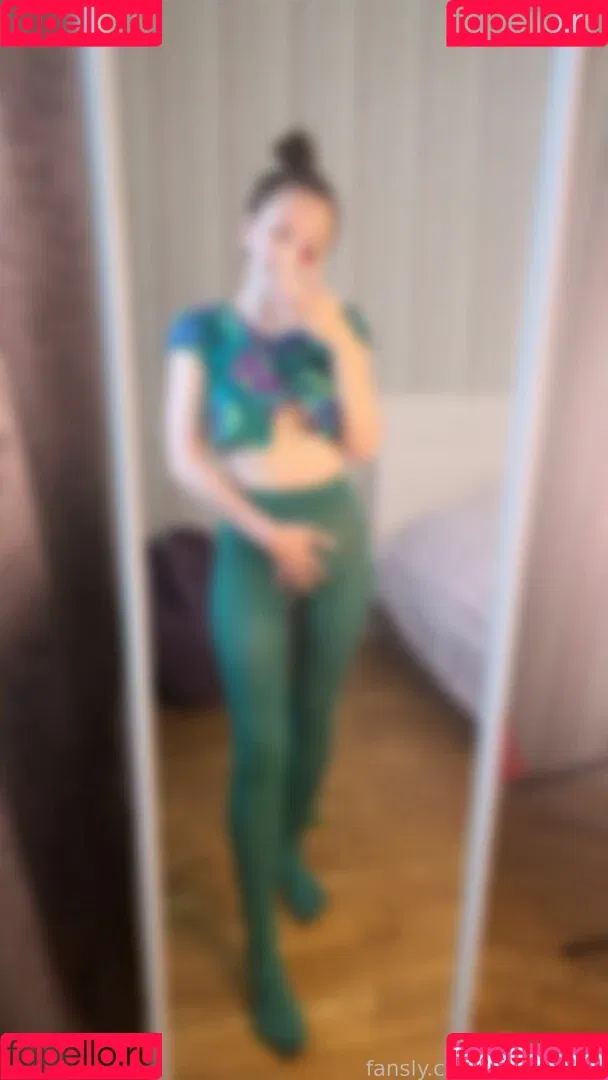 NylonDiary Onlyfans Photo Gallery 