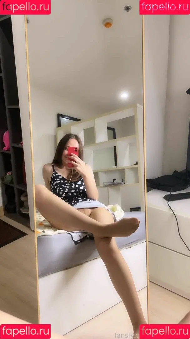 NylonDiary Onlyfans Photo Gallery 