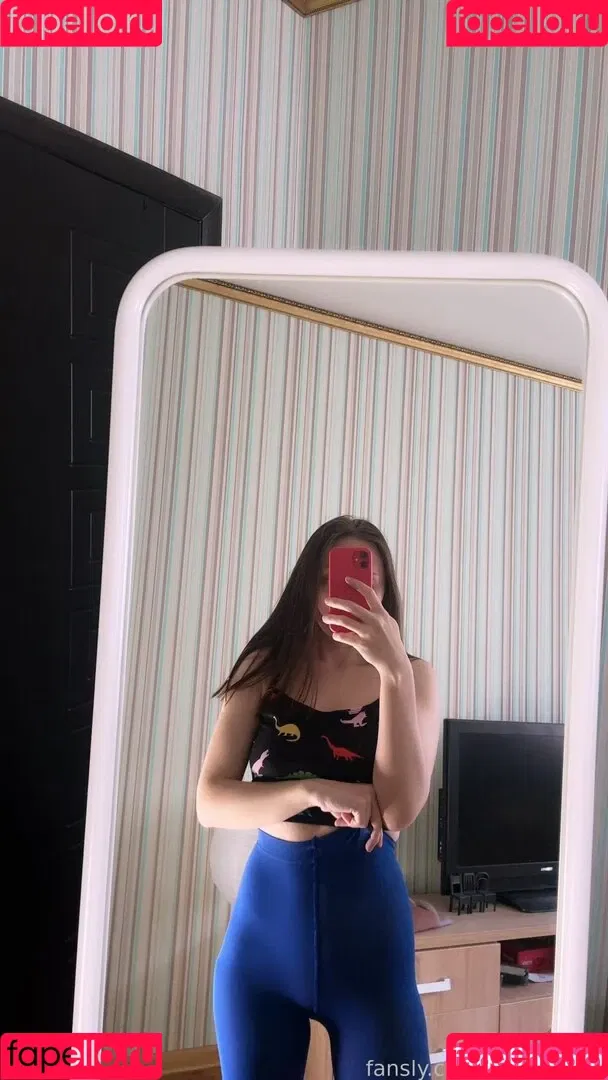 NylonDiary Onlyfans Photo Gallery 