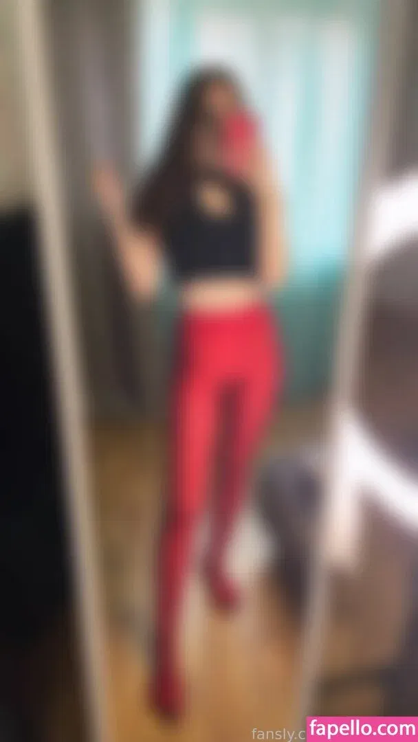 NylonDiary Onlyfans Photo Gallery 