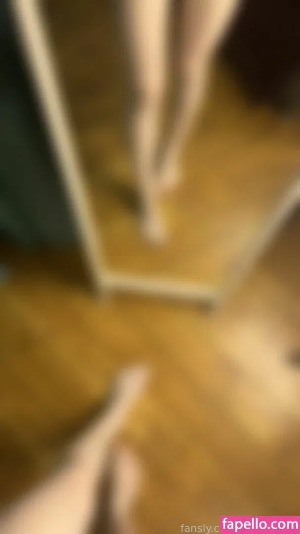 NylonDiary Onlyfans Photo Gallery 