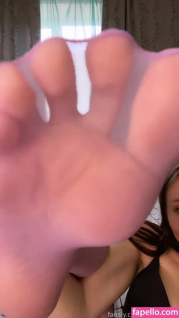 NylonDiary Onlyfans Photo Gallery 