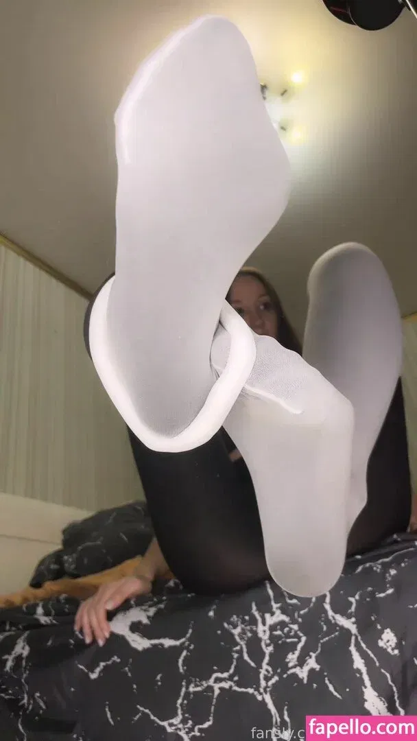 NylonDiary Onlyfans Photo Gallery 