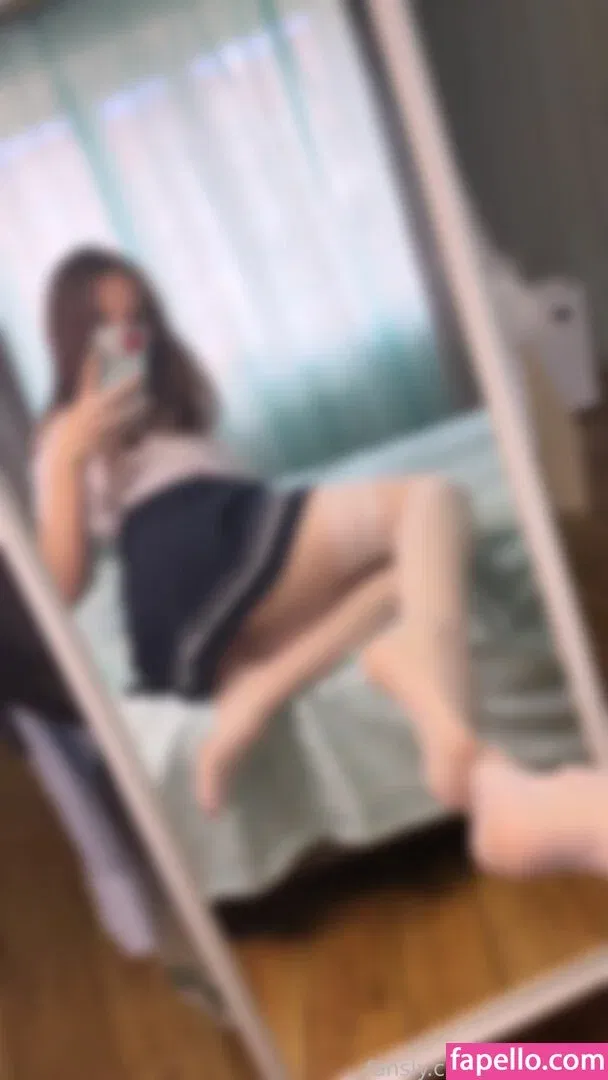 NylonDiary Onlyfans Photo Gallery 