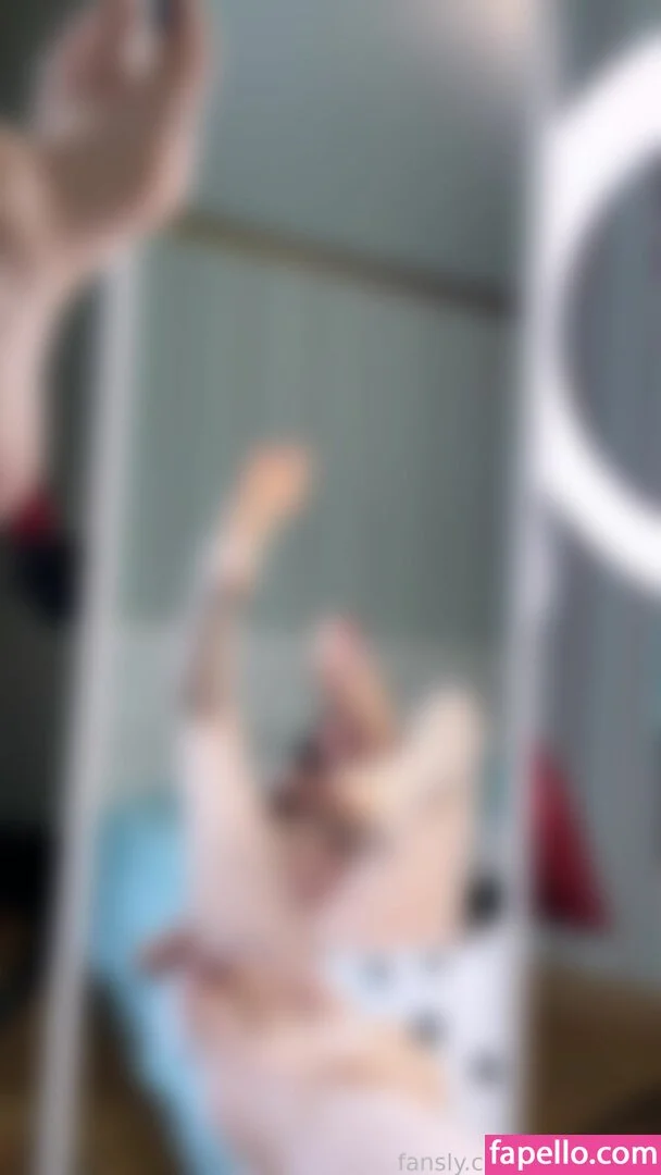 NylonDiary Onlyfans Photo Gallery 