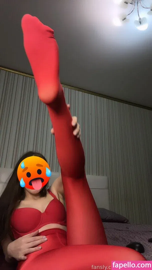 NylonDiary Onlyfans Photo Gallery 