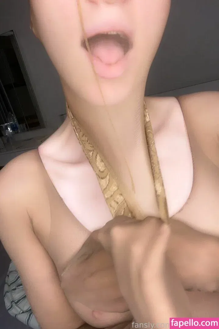 NylonDiary Onlyfans Photo Gallery 