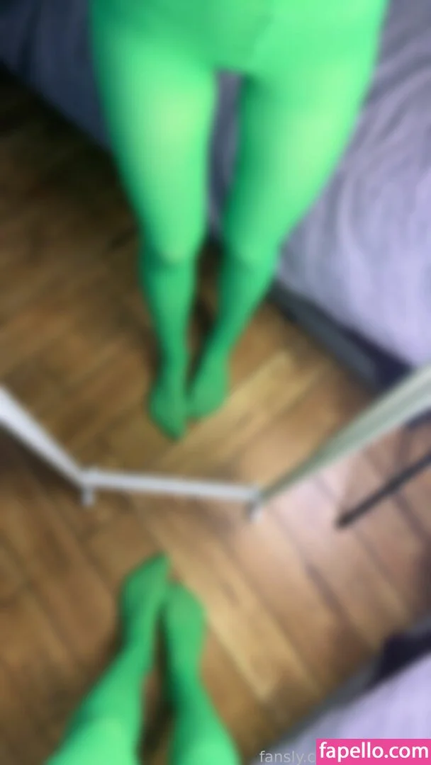 NylonDiary Onlyfans Photo Gallery 