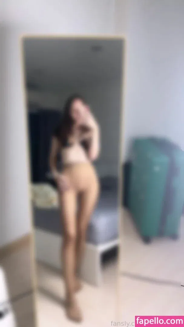 NylonDiary Onlyfans Photo Gallery 