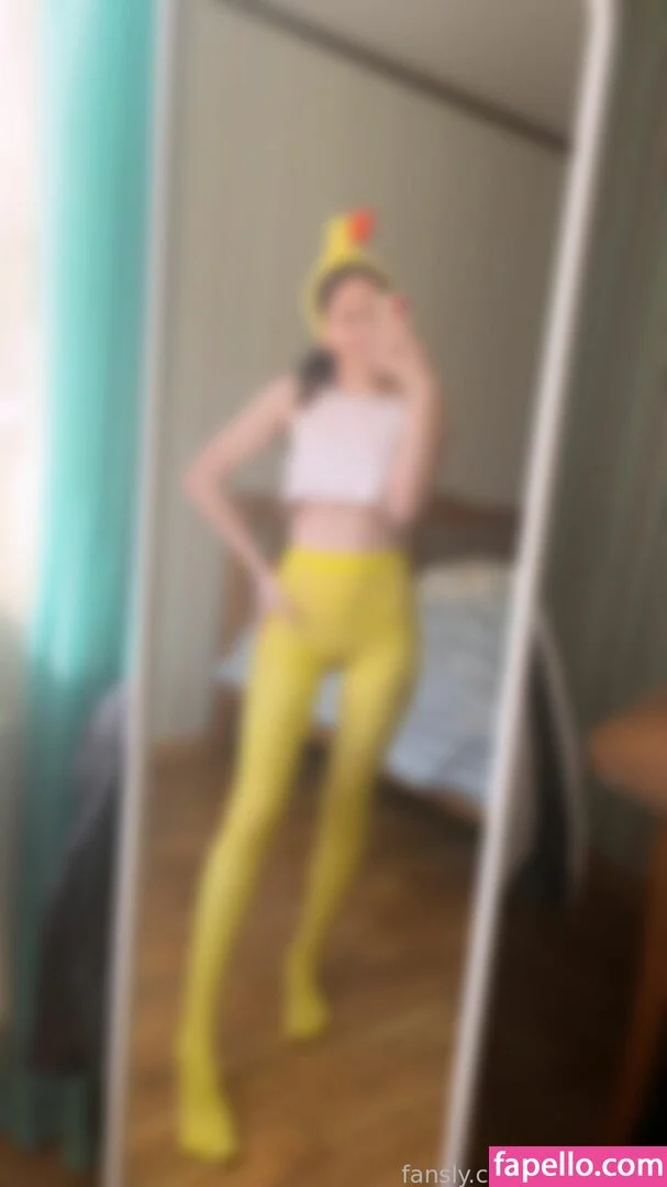 NylonDiary Onlyfans Photo Gallery 