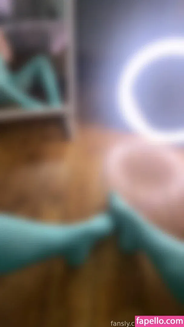 NylonDiary Onlyfans Photo Gallery 