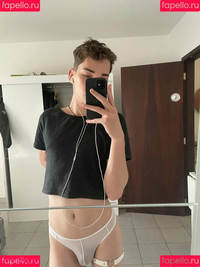 Femboyzx ???? Onlyfans Photo Gallery 
