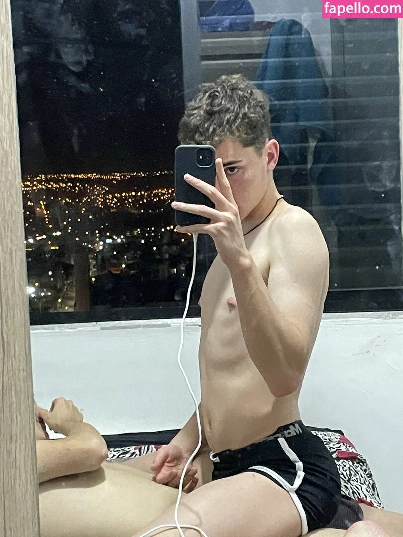 Femboyzx ???? Onlyfans Photo Gallery 