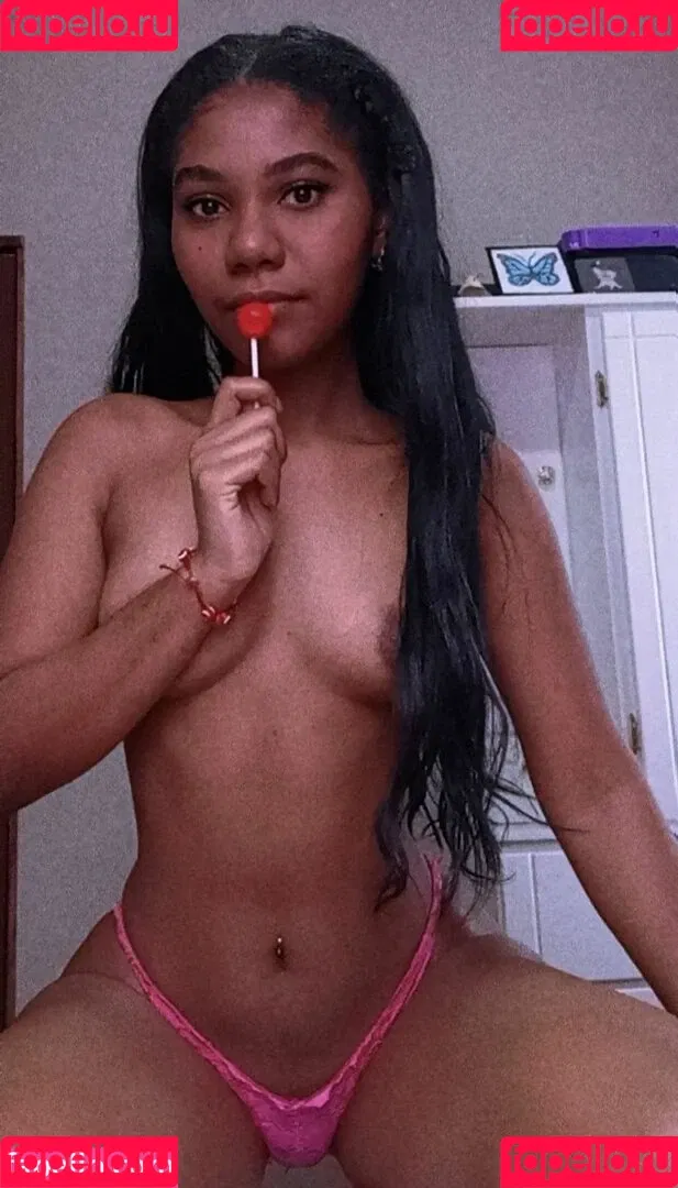 Emibony5 Onlyfans Photo Gallery 