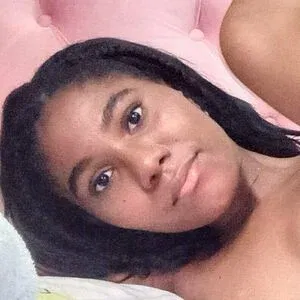 Emibony5 Onlyfans Photo Gallery 