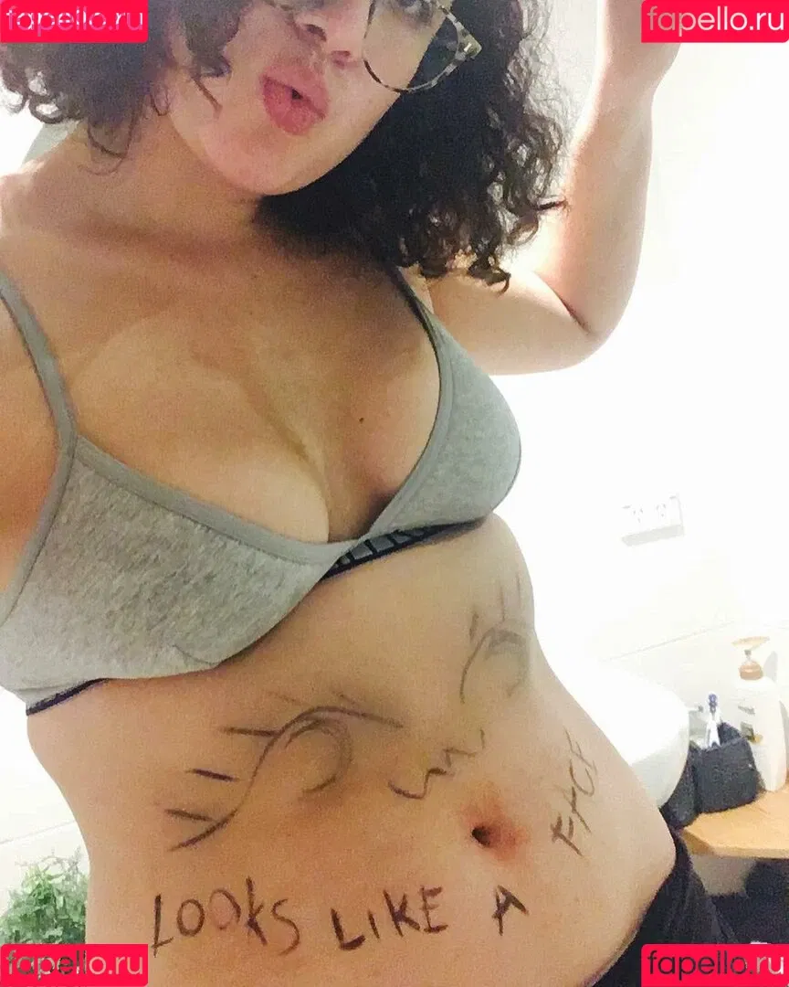 Rose Matafeo Onlyfans Photo Gallery 