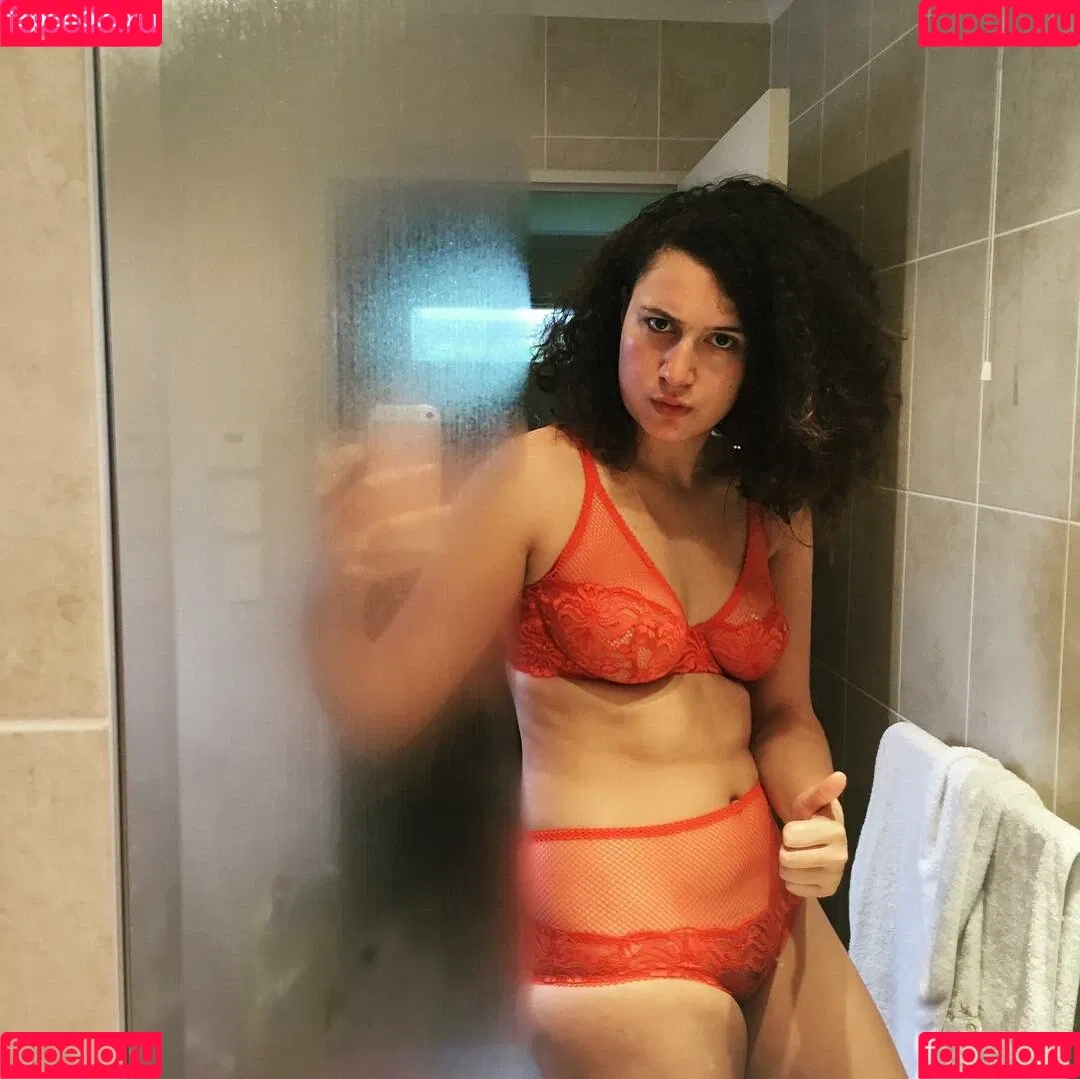 Rose Matafeo Onlyfans Photo Gallery 