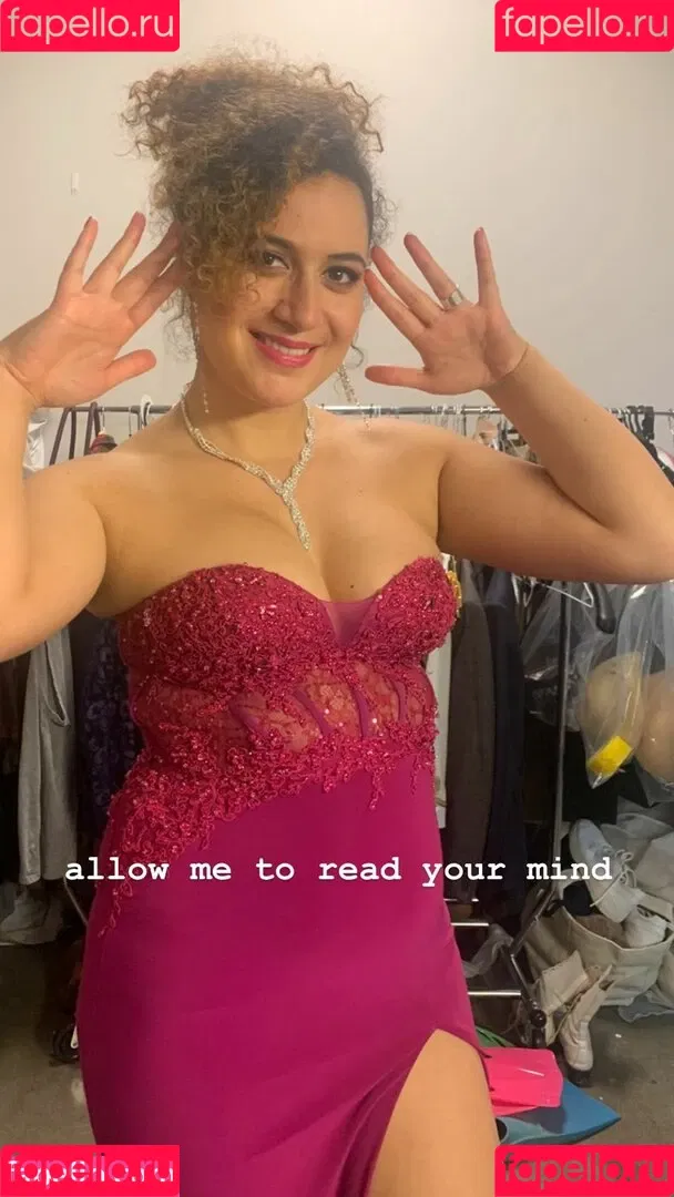 Rose Matafeo Onlyfans Photo Gallery 