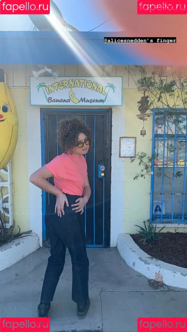 Rose Matafeo Onlyfans Photo Gallery 