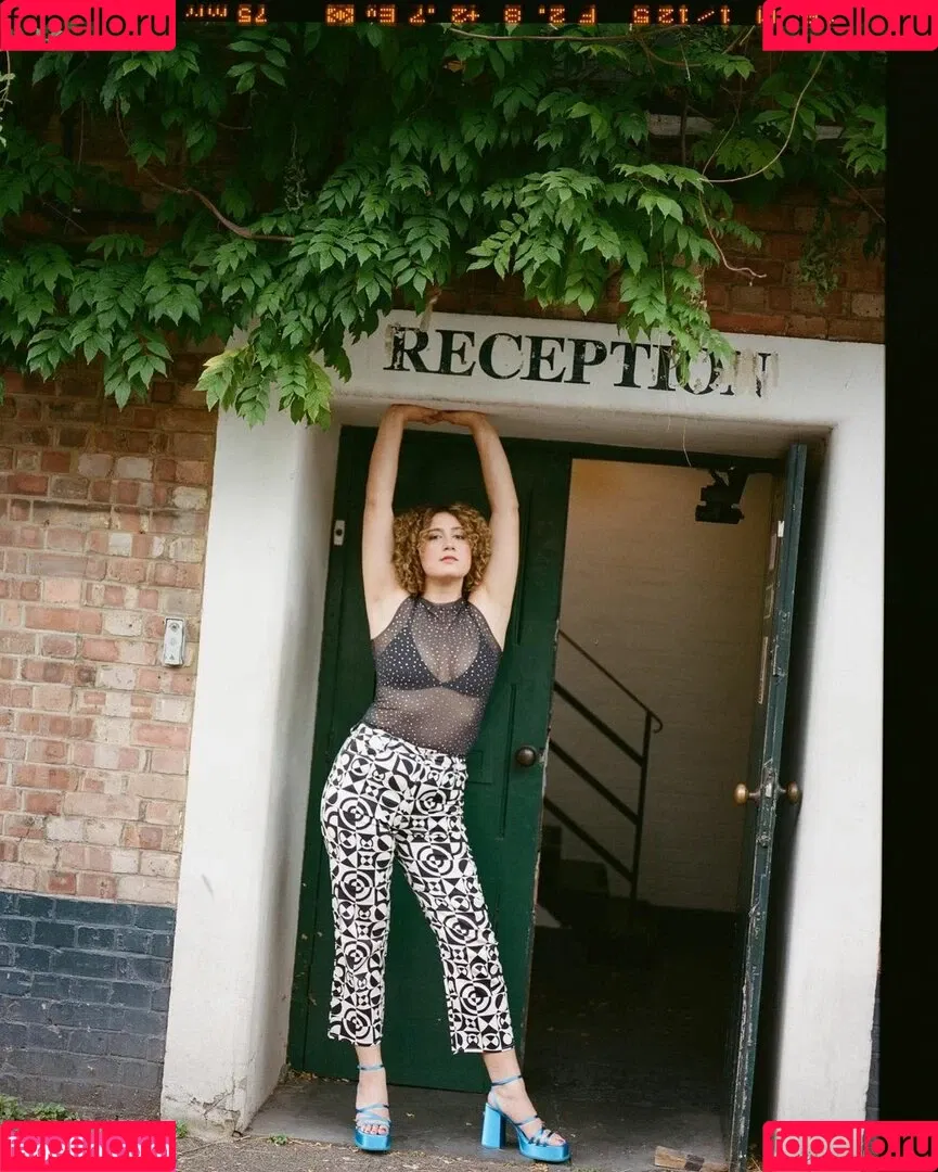 Rose Matafeo Onlyfans Photo Gallery 