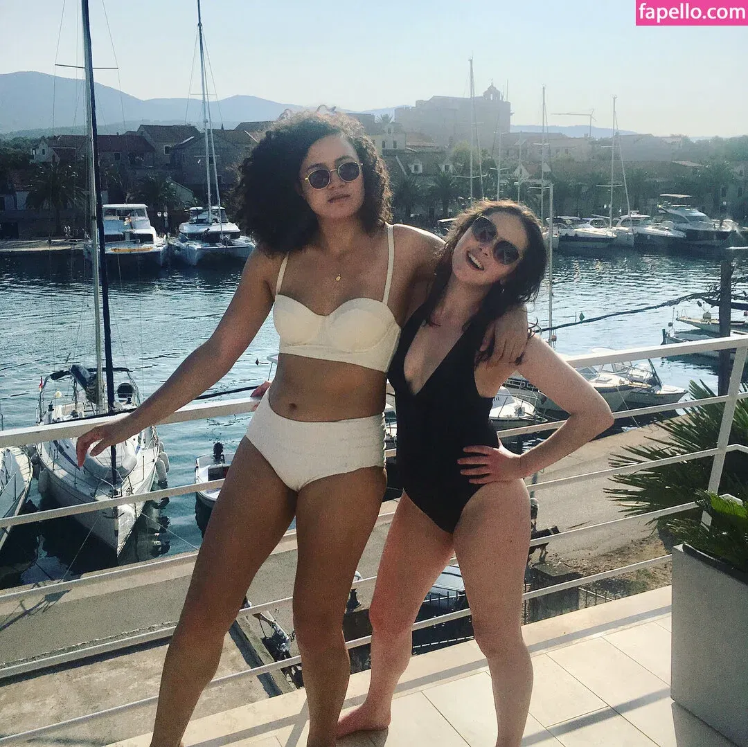 Rose Matafeo Onlyfans Photo Gallery 