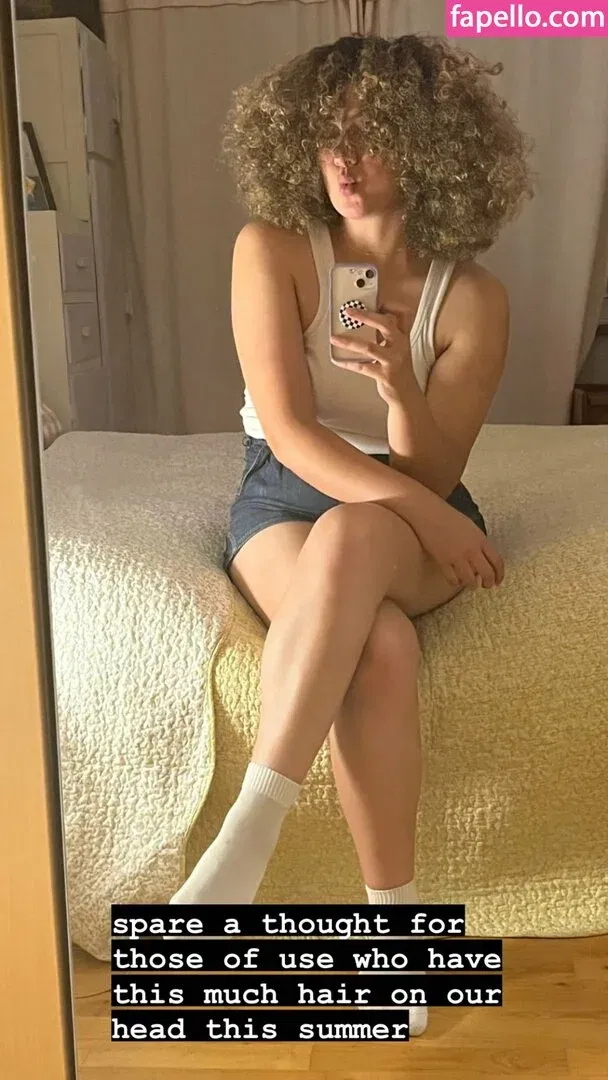 Rose Matafeo Onlyfans Photo Gallery 