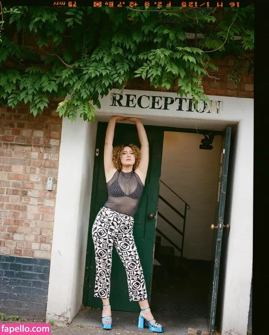 Rose Matafeo Onlyfans Photo Gallery 